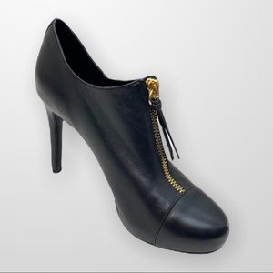 BAR 3 Carine Heels with Gold Zipper Size 9.5